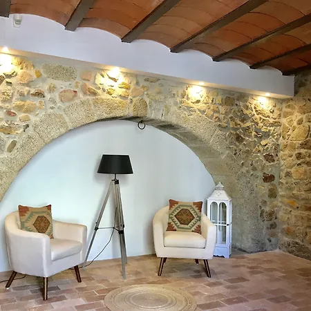 Xicu فندق Capmany